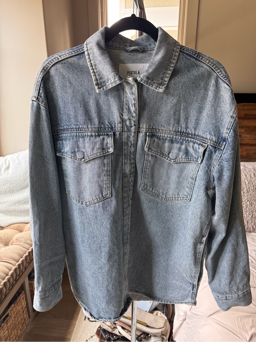 Pistola Mandy Oversized Denim Shacket. Size M. 100% natural fibers. - Picture 4 of 11